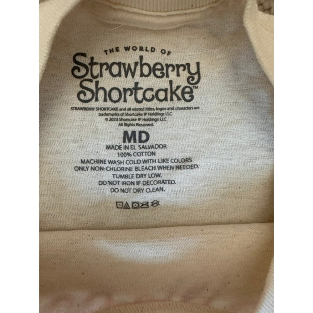 Strawberry Shortcake Graphic Tee Cream Cotton Short Sleeve Shirt Womens Medium - Picture 6 of 7